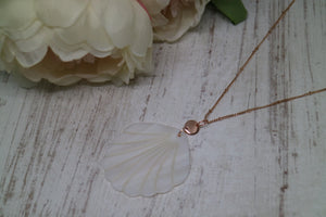Pearl Shell Rose Gold Necklace