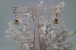 Gold scallop sea shell earrings