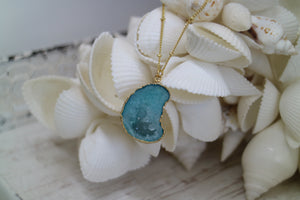Verita Necklace - Blue Druzy Agate / Gold