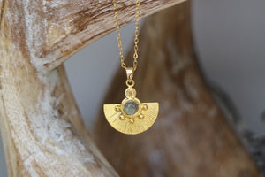 Labradorite gold bohemian necklace