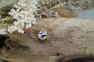 White howlite gemstone and gold necklace