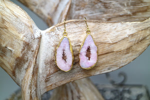 Pink goede druzy agate gold earrings