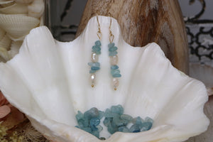 Fresh water pearls and aquamarine gold earrings