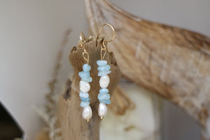 Fresh water pearls and aquamarine gold earrings
