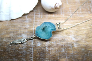 Blue goede druzy agate silver necklace with feather charm