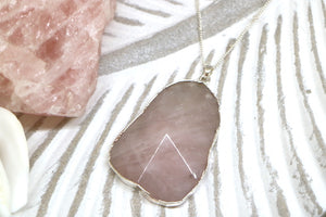 Silver rose quartz necklace