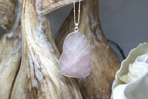 Silver rose quartz necklace