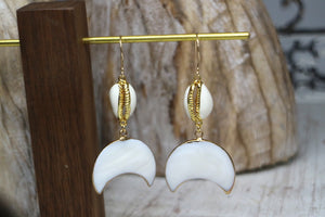 Gold shell and moon earrings