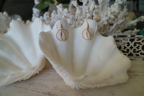 Load image into Gallery viewer, White cowrie sea shell gold earrings
