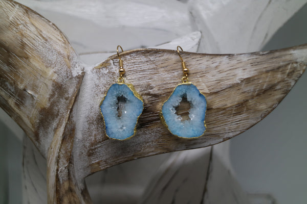 Load image into Gallery viewer, Blue Goede Druzy Agate earrings with gold plated edges and earring hooks
