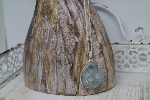 Load image into Gallery viewer, Blue Geode Druzy Crystal Silver Necklace
