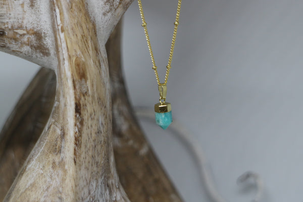 Load image into Gallery viewer, Amazonite Gemstone Gold Necklace
