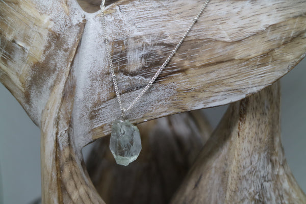 Load image into Gallery viewer, Green Quartz Crystal Silver Necklace
