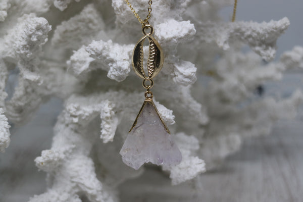 Load image into Gallery viewer, Amethyst Crystal Gold Necklace with Gold Shell Connector
