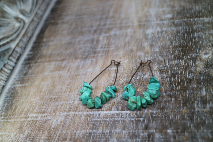 Turquoise gemstone chip antique copper earrings