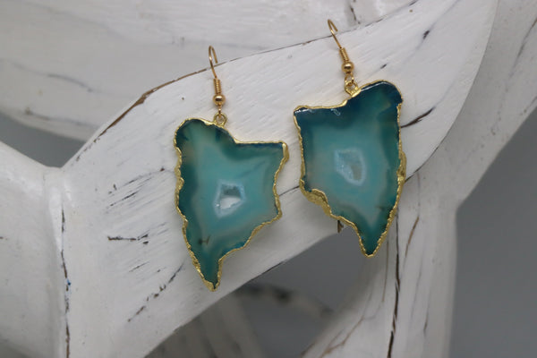 Load image into Gallery viewer, Green geode druzy agate gold earrings
