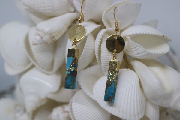 Load image into Gallery viewer, Turquoise gemstone gold earrings

