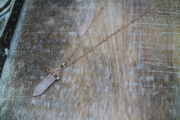 Load image into Gallery viewer, Rose Quartz Crystal Rose Gold Necklace
