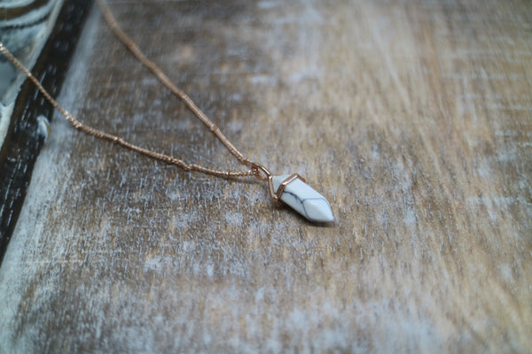 Load image into Gallery viewer, White Howlite Rose Gold Necklace

