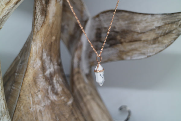 Load image into Gallery viewer, White Howlite Rose Gold Necklace
