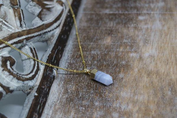 Load image into Gallery viewer, Blue Lace Agate Gold Necklace
