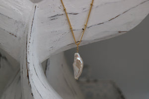 Fresh Water Pearl Gold Necklace