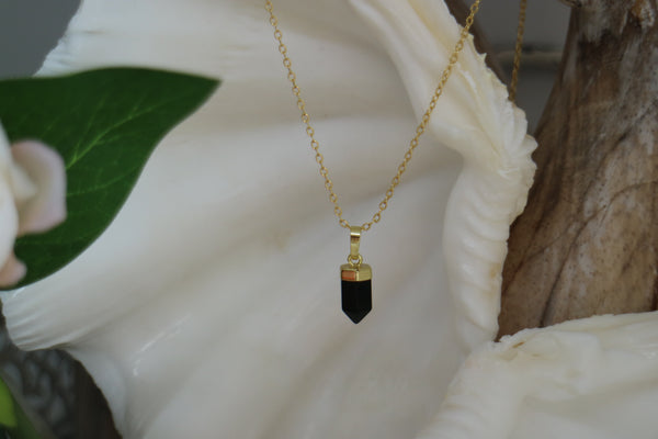 Load image into Gallery viewer, Black Onyx Gemstone Gold Necklace
