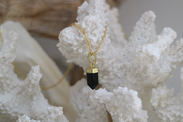Load image into Gallery viewer, Black Onyx Gemstone Gold Necklace

