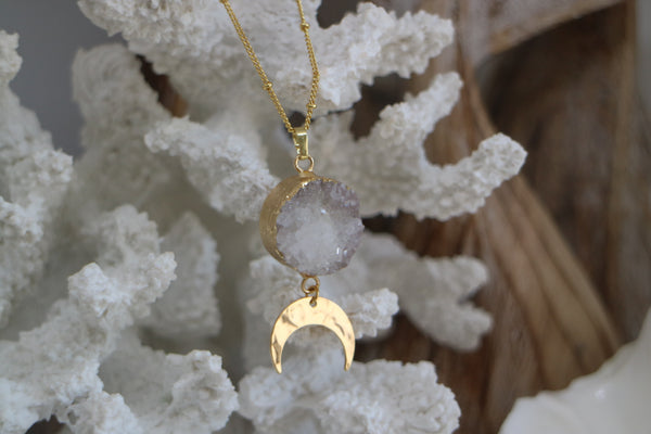 Load image into Gallery viewer, White Druzy Agate Crystal Gold Necklace with Moon Charm
