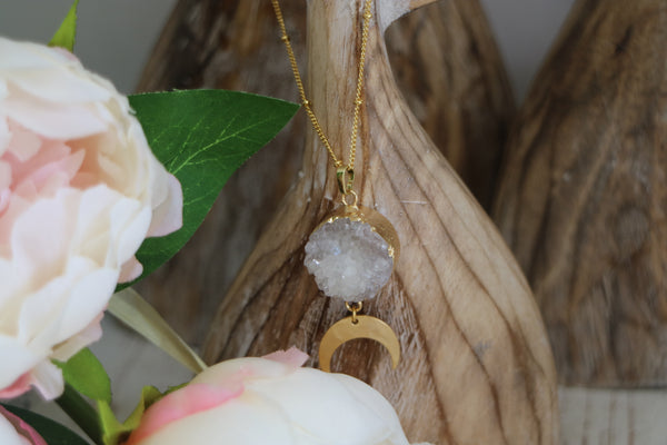 Load image into Gallery viewer, White Druzy Agate Crystal Gold Necklace with Moon Charm
