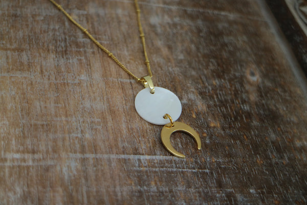 Load image into Gallery viewer, Mother of Pearl Shell Gold Necklace with Gold Moon Charm
