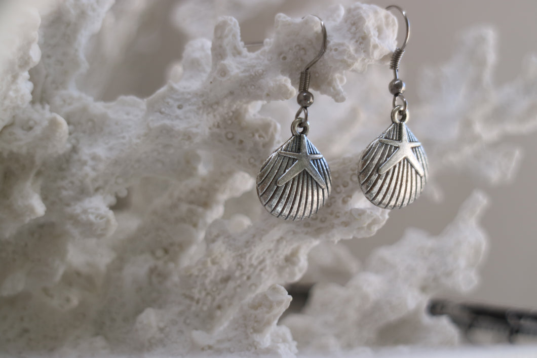 Silver shell bohemian earrings