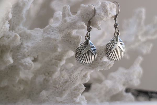 Load image into Gallery viewer, Silver shell bohemian earrings

