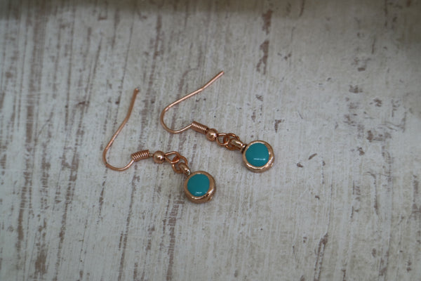 Load image into Gallery viewer, Rose gold plated earrings
