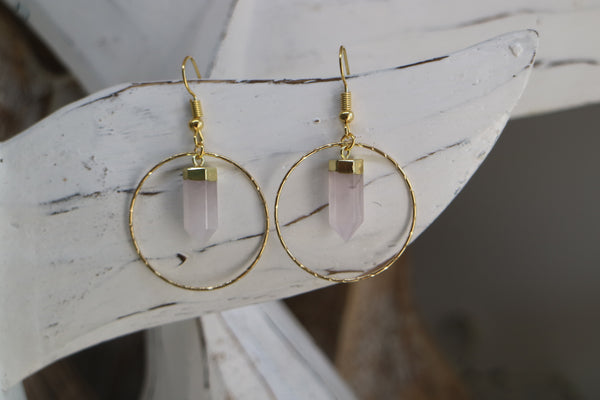 Load image into Gallery viewer, Rose quartz crystal point gold earrings
