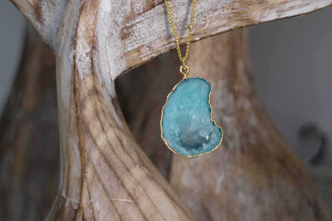 Verita Necklace - Blue Druzy Agate / Gold