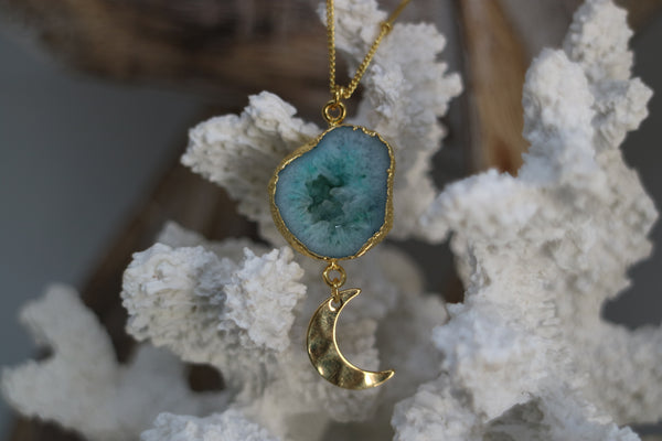 Load image into Gallery viewer, Blue Geode Druzy Agate Gold Necklace with Moon Charm
