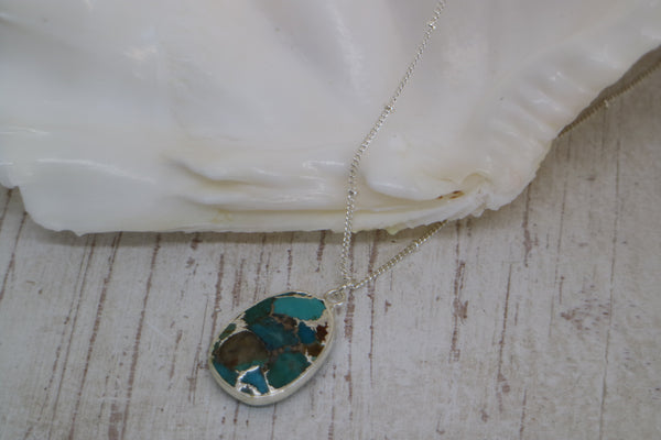 Load image into Gallery viewer, Turquoise Silver Necklace
