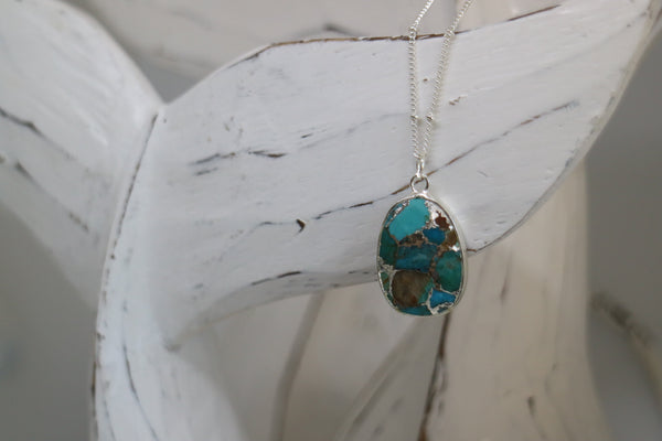 Load image into Gallery viewer, Turquoise Silver Necklace
