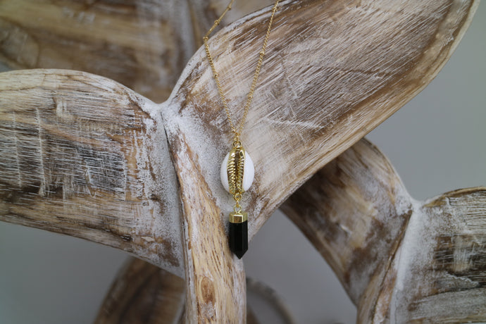 Black Onyx and Shell Gold Necklace