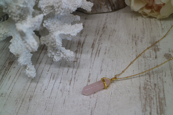 Load image into Gallery viewer, Rose quartz point gold necklace
