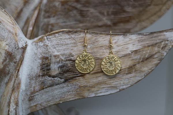 Load image into Gallery viewer, Gold Sun Coin Earrings
