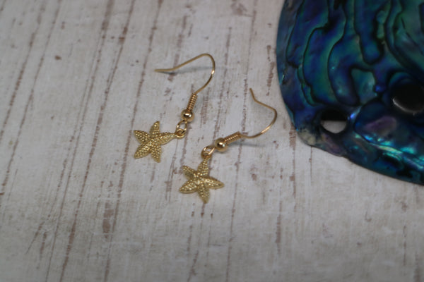 Load image into Gallery viewer, Gold Starfish Earrings
