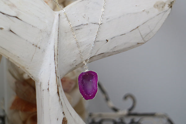 Load image into Gallery viewer, Pink Geode Druzy Crystal Silver Necklace
