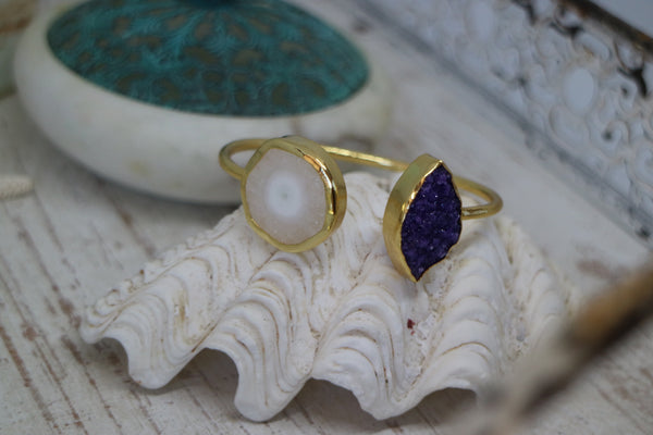 Load image into Gallery viewer, White and purple quartz and druzy agate crystal gold cuff bangle
