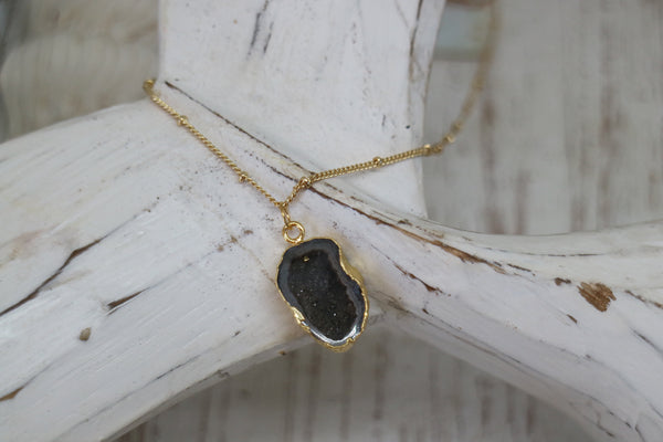 Load image into Gallery viewer, Black Geode Druzy Agate Crystal Gold Necklace
