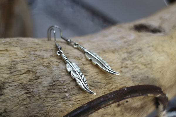 Load image into Gallery viewer, Silver bohemian feather earrings
