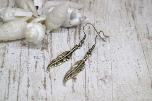 Load image into Gallery viewer, Silver bohemian feather earrings
