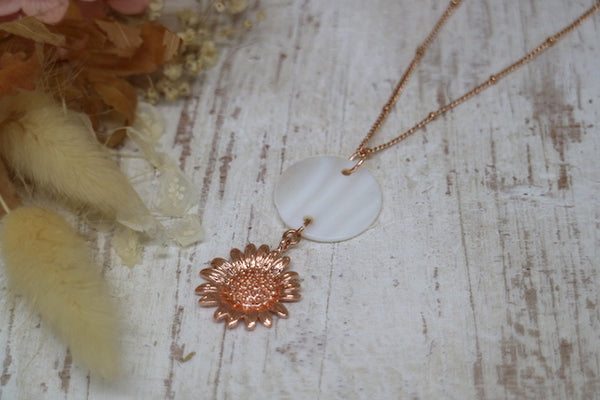 Load image into Gallery viewer, Mother of Pearl Shell Rose Gold Necklace with Rose Gold Sunflower
