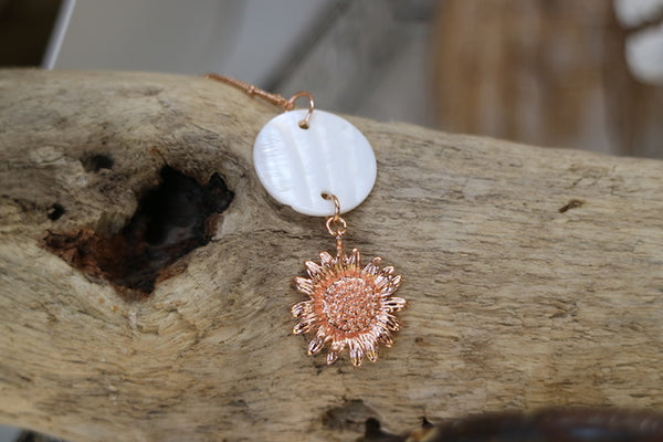 Load image into Gallery viewer, Mother of Pearl Shell Rose Gold Necklace with Rose Gold Sunflower
